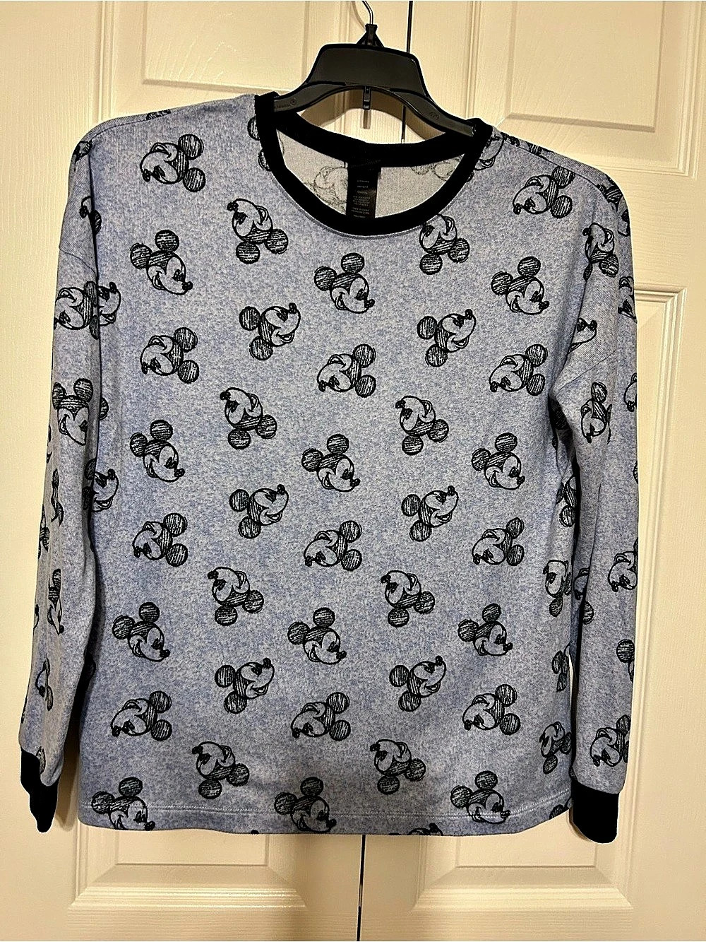 Disney Mickey Mouse Mickey Print Long Sleeve Gray Medium Like New